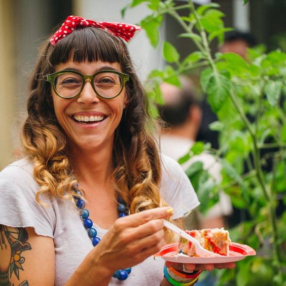 Meet your Posher, Regan - Picture 1 of 1